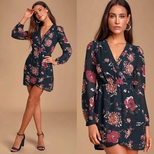 NWT Lulus Pretty Pretender Long Sleeve
Minidress - Navy Floral Print - XS